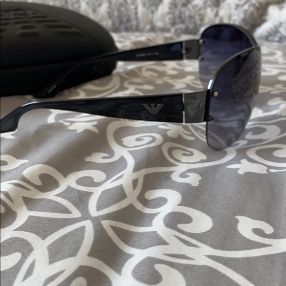 Emporia Armani sunglasses - Picture 2 of 2